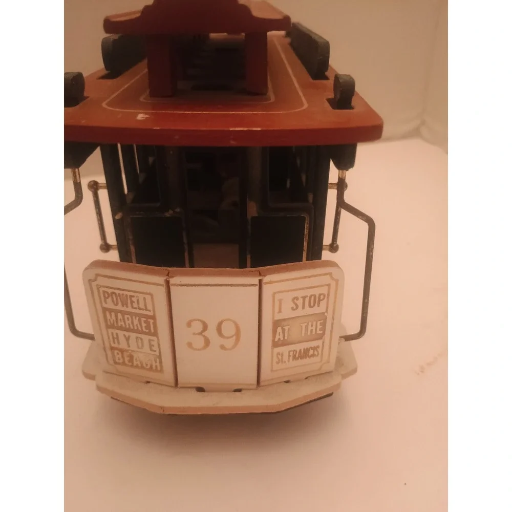 Vintage Powell & Hyde Sts San Francisco Cable Car Wind Up Musical Box Car